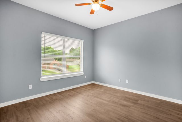 440 Pecan Hollow, Garrett, TX 75119