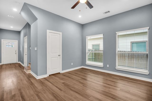 440 Pecan Hollow, Garrett, TX 75119