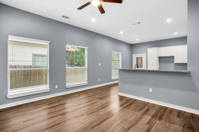 440 Pecan Hollow, Garrett, TX 75119