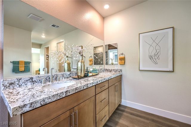 1504 Kaylis Cove Place 22, North Las Vegas, NV 89084