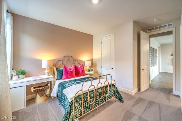 1504 Kaylis Cove Place 22, North Las Vegas, NV 89084