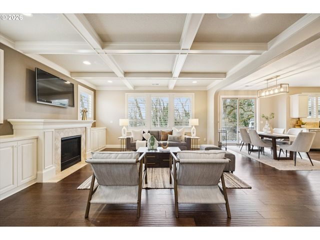 2724 Ridge Ln, West Linn, OR 97068