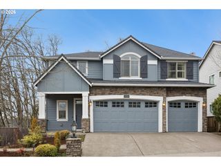 2724 Ridge Ln, West Linn, OR 97068