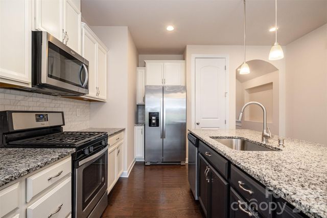 9320 Glenburn Lane, Charlotte, NC 28278