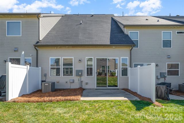9320 Glenburn Lane, Charlotte, NC 28278