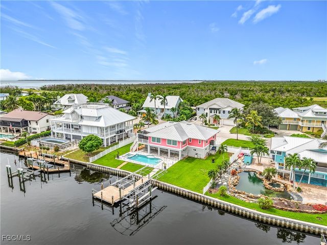 18443 Deep Passage LN, Fort Myers Beach, FL 33931