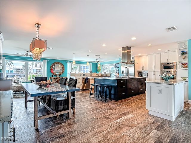 18443 Deep Passage LN, Fort Myers Beach, FL 33931