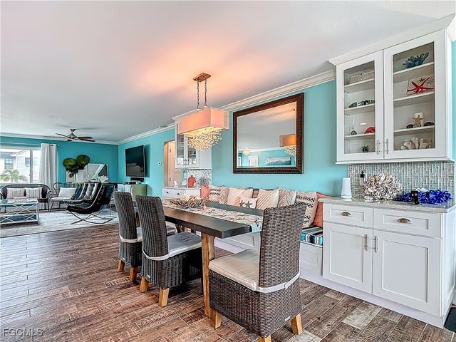 18443 Deep Passage LN, Fort Myers Beach, FL 33931