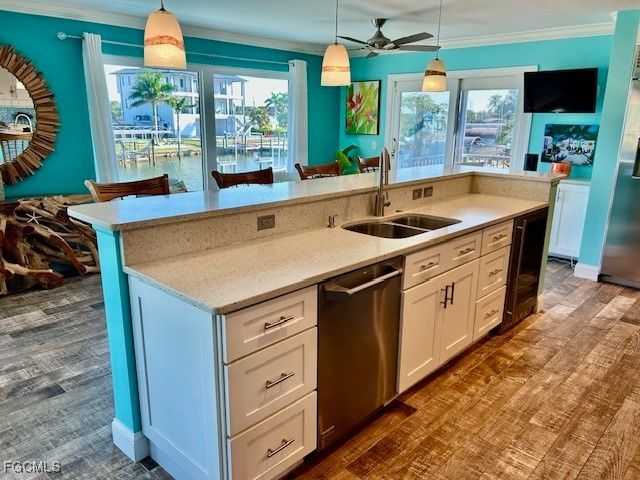 18443 Deep Passage LN, Fort Myers Beach, FL 33931