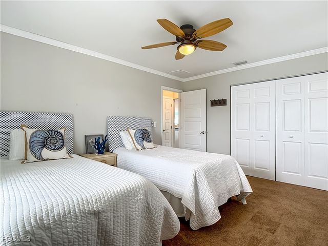 18443 Deep Passage LN, Fort Myers Beach, FL 33931