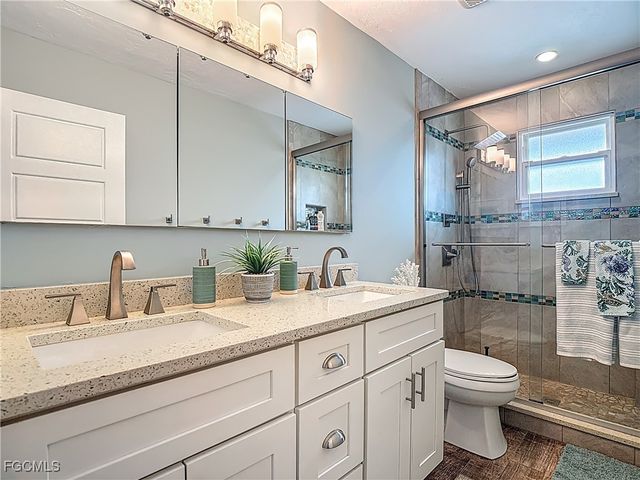 18443 Deep Passage LN, Fort Myers Beach, FL 33931