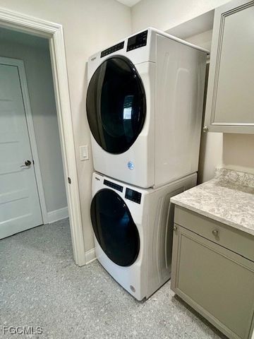 18443 Deep Passage LN, Fort Myers Beach, FL 33931