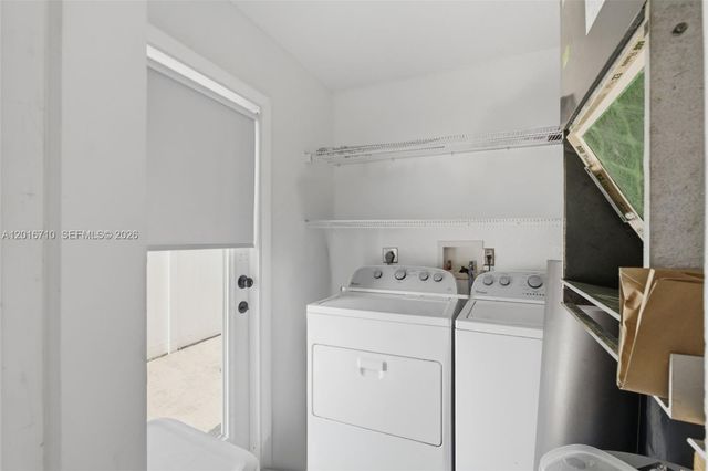 3177 NW 75th Way, Hollywood, FL 33024