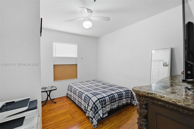 3177 NW 75th Way, Hollywood, FL 33024