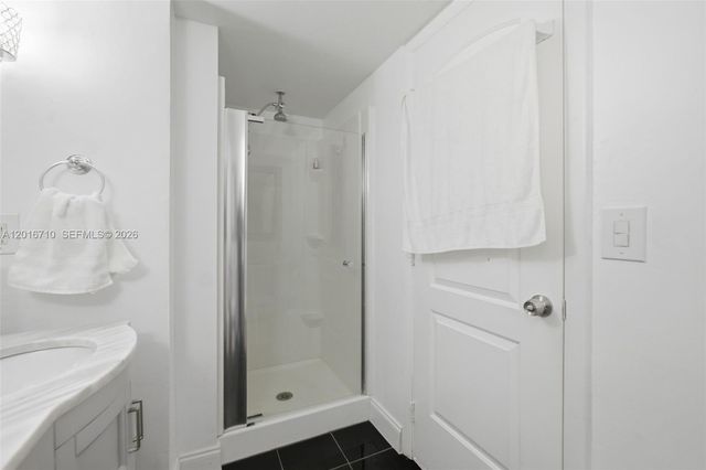 3177 NW 75th Way, Hollywood, FL 33024