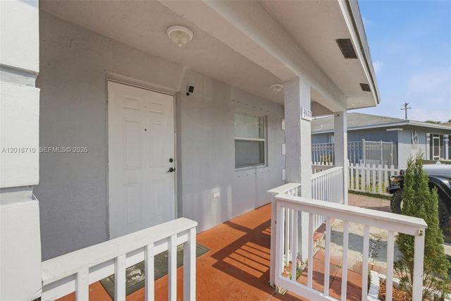 3177 NW 75th Way, Hollywood, FL 33024