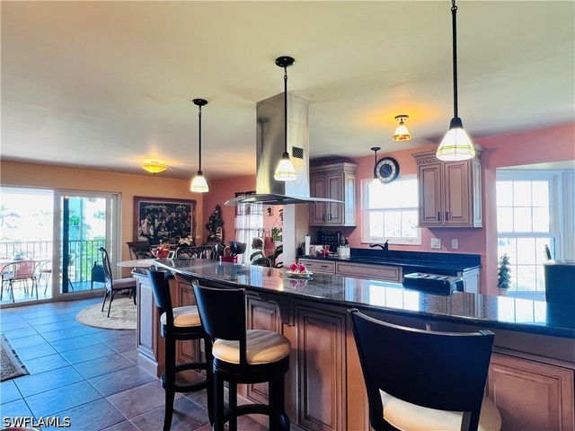1200 Gulf Shore BLVD N 404, Naples, FL 34102