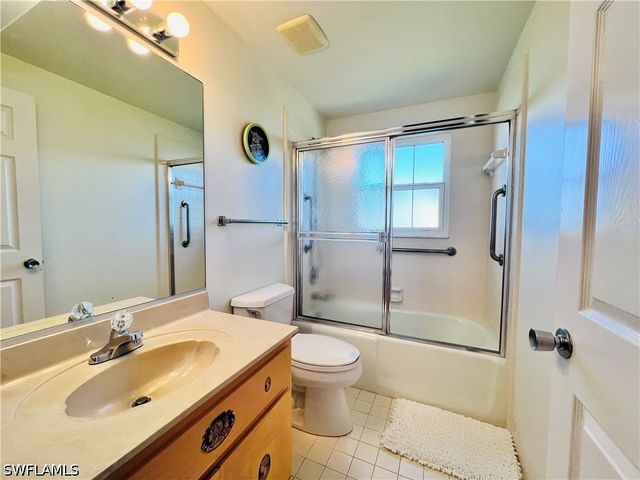 1200 Gulf Shore BLVD N 404, Naples, FL 34102