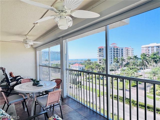 1200 Gulf Shore BLVD N 404, Naples, FL 34102