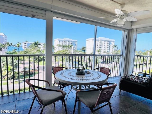 1200 Gulf Shore BLVD N 404, Naples, FL 34102