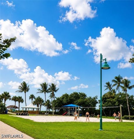 1200 Gulf Shore BLVD N 404, Naples, FL 34102