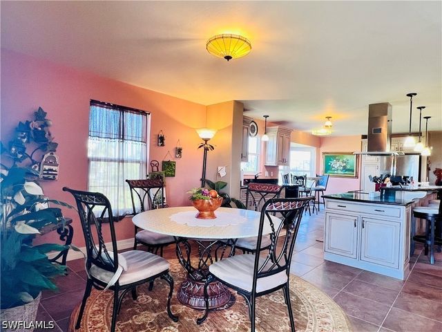 1200 Gulf Shore BLVD N 404, Naples, FL 34102
