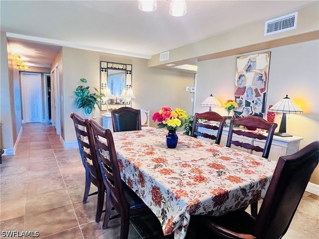 1200 Gulf Shore BLVD N 404, Naples, FL 34102