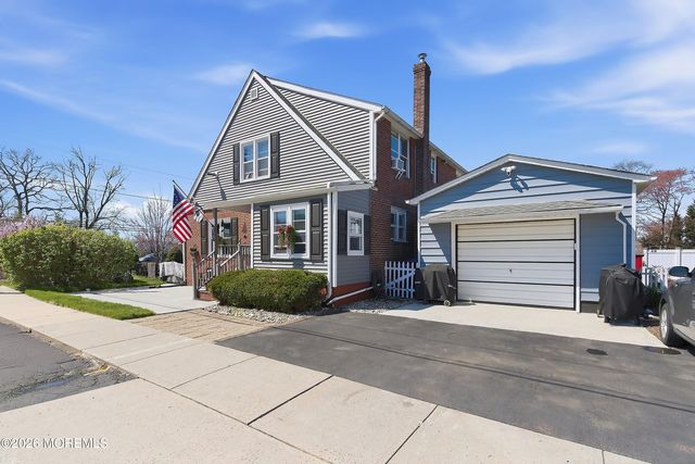 306 Buckelew Avenue, Monroe, NJ 08831