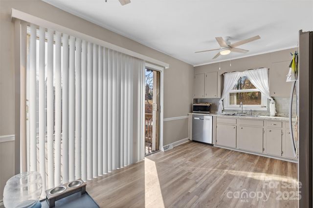 1323 Ranch Road, Charlotte, NC 28208