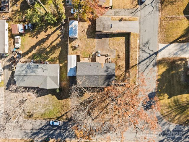 1323 Ranch Road, Charlotte, NC 28208