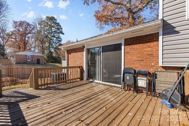 1323 Ranch Road, Charlotte, NC 28208