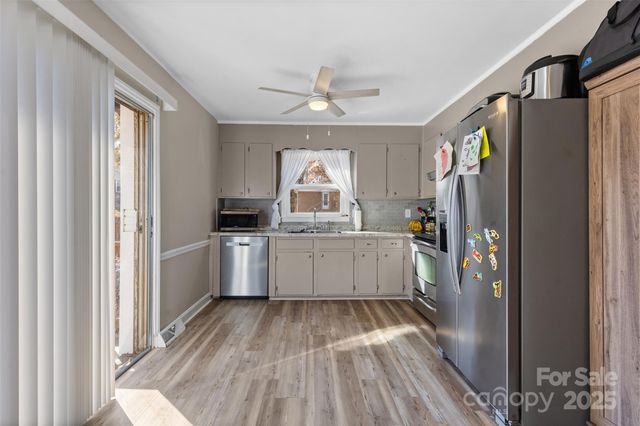 1323 Ranch Road, Charlotte, NC 28208