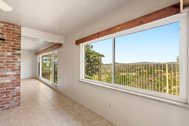 899 Van Horn Rd, El Cajon, CA 92019