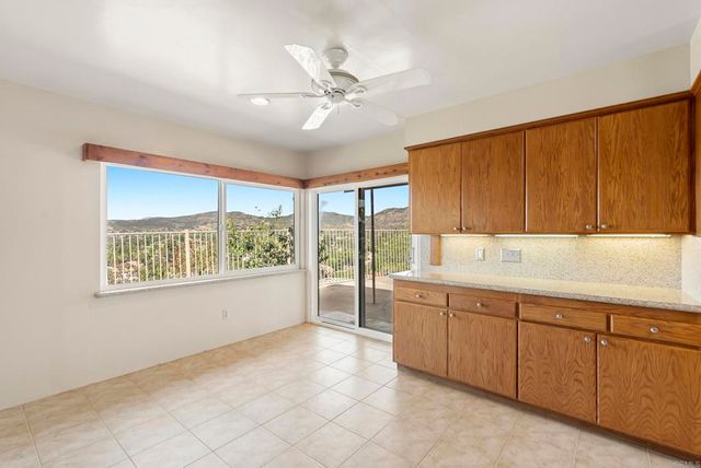 899 Van Horn Rd, El Cajon, CA 92019