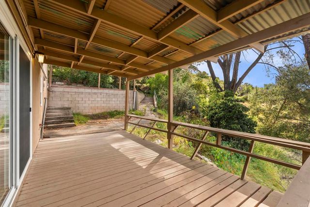 899 Van Horn Rd, El Cajon, CA 92019