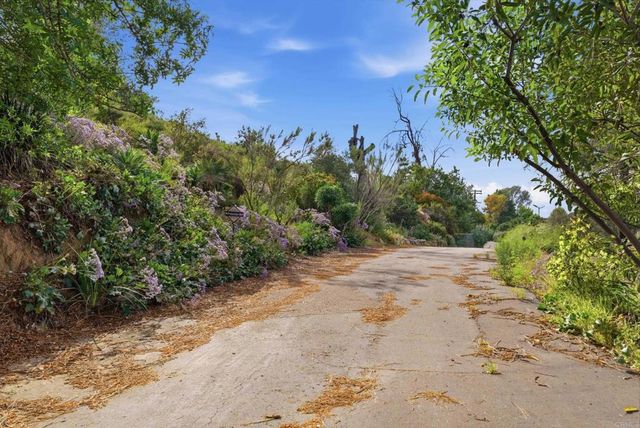 899 Van Horn Rd, El Cajon, CA 92019