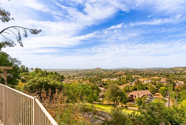 899 Van Horn Rd, El Cajon, CA 92019