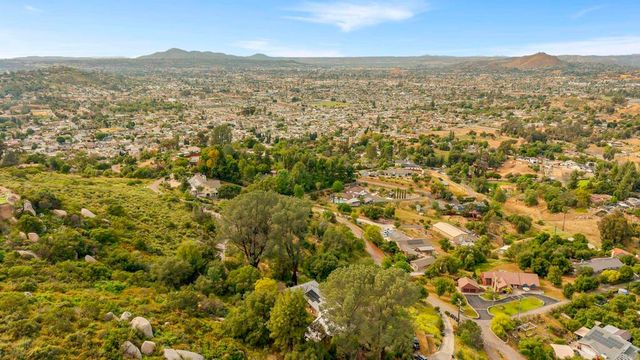 899 Van Horn Rd, El Cajon, CA 92019