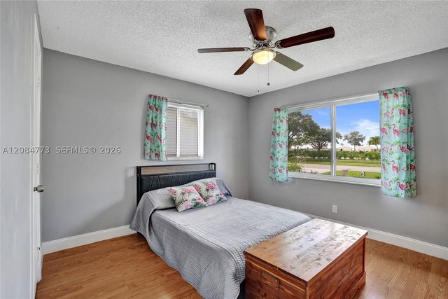 2083 SW 13th Ave, Boynton Beach, FL 33426