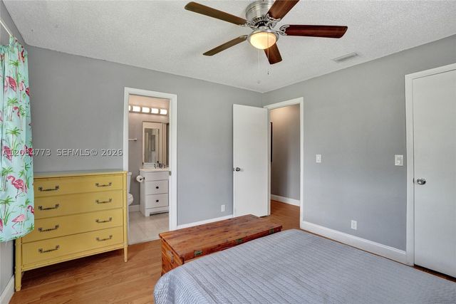 2083 SW 13th Ave, Boynton Beach, FL 33426