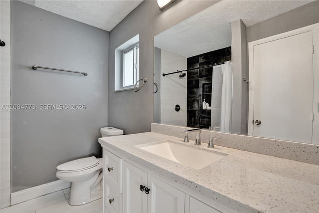 2083 SW 13th Ave, Boynton Beach, FL 33426