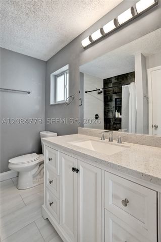 2083 SW 13th Ave, Boynton Beach, FL 33426