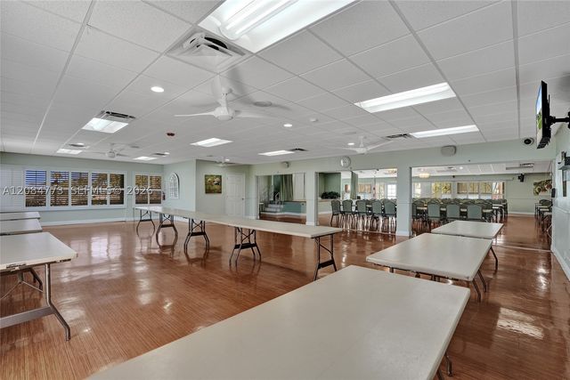 2083 SW 13th Ave, Boynton Beach, FL 33426