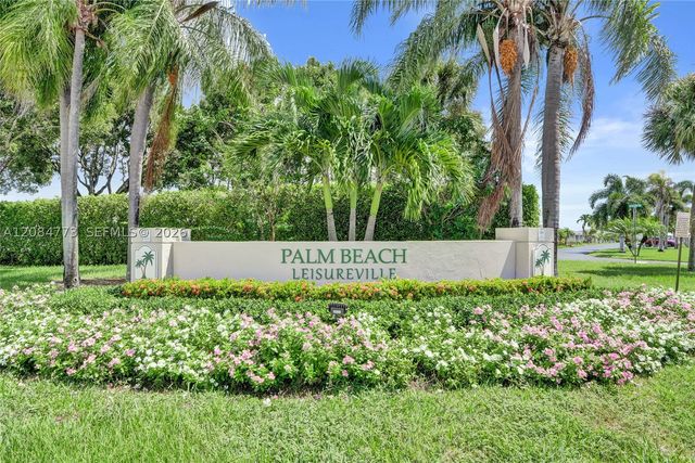 2083 SW 13th Ave, Boynton Beach, FL 33426