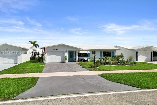 2083 SW 13th Ave, Boynton Beach, FL 33426