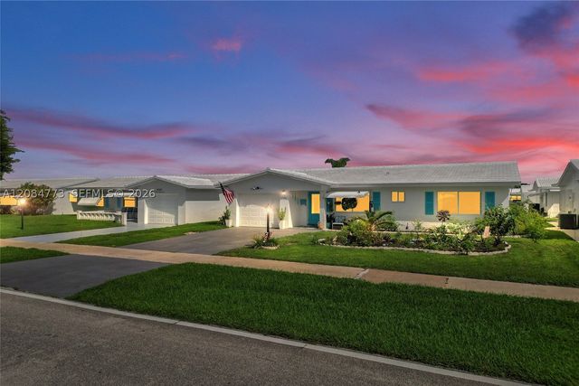 2083 SW 13th Ave, Boynton Beach, FL 33426