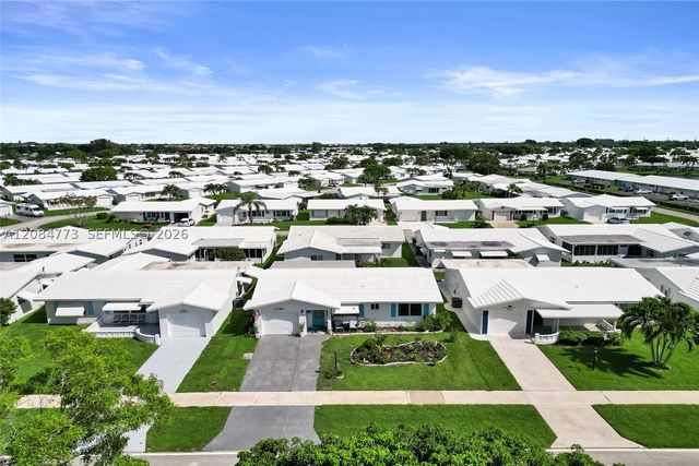 2083 SW 13th Ave, Boynton Beach, FL 33426