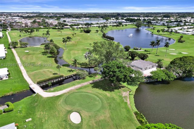 2083 SW 13th Ave, Boynton Beach, FL 33426