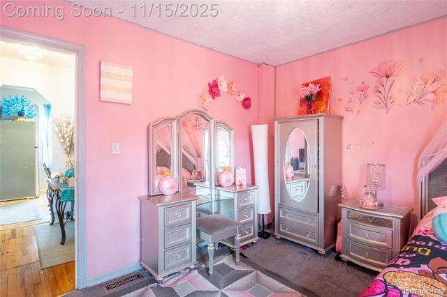 25270 Ford Street, Roseville, MI 48066