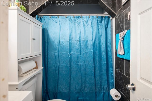 25270 Ford Street, Roseville, MI 48066